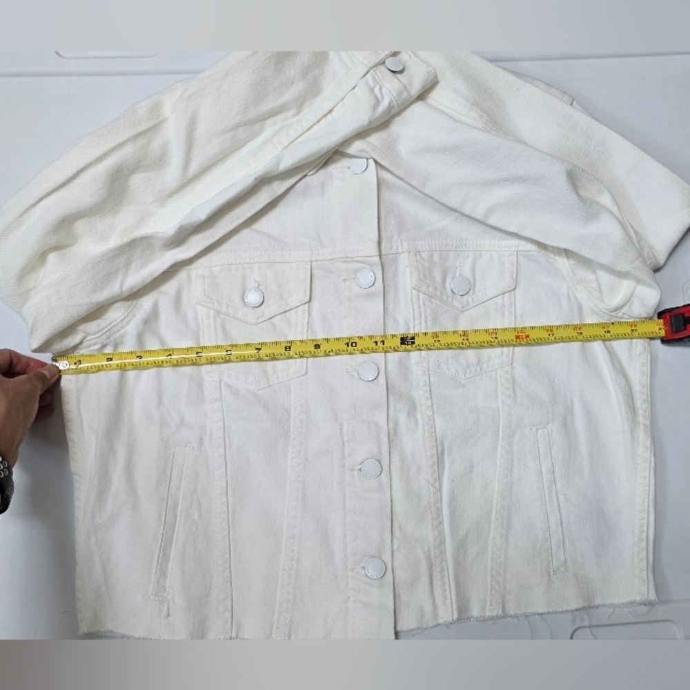 Velvet Heart White Cropped Jean Jacket Size L-NWT - Picture 12 of 16